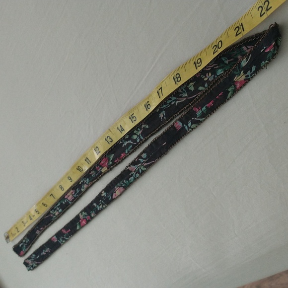 2/$10 Fabric Wrap Chokers, One floral, One Teal, Bundle If 2 - Picture 5 of 6